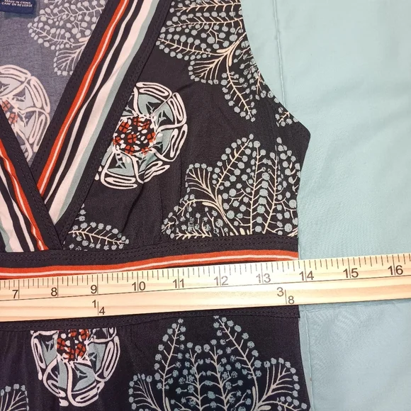 Max Edition Black & Cream Deep V-Neck Summer Dress - Picture 13 of 13